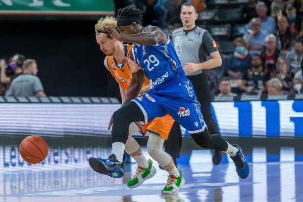 在后续比赛 在后续比赛