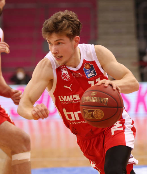 已向曼城提 已向曼城提